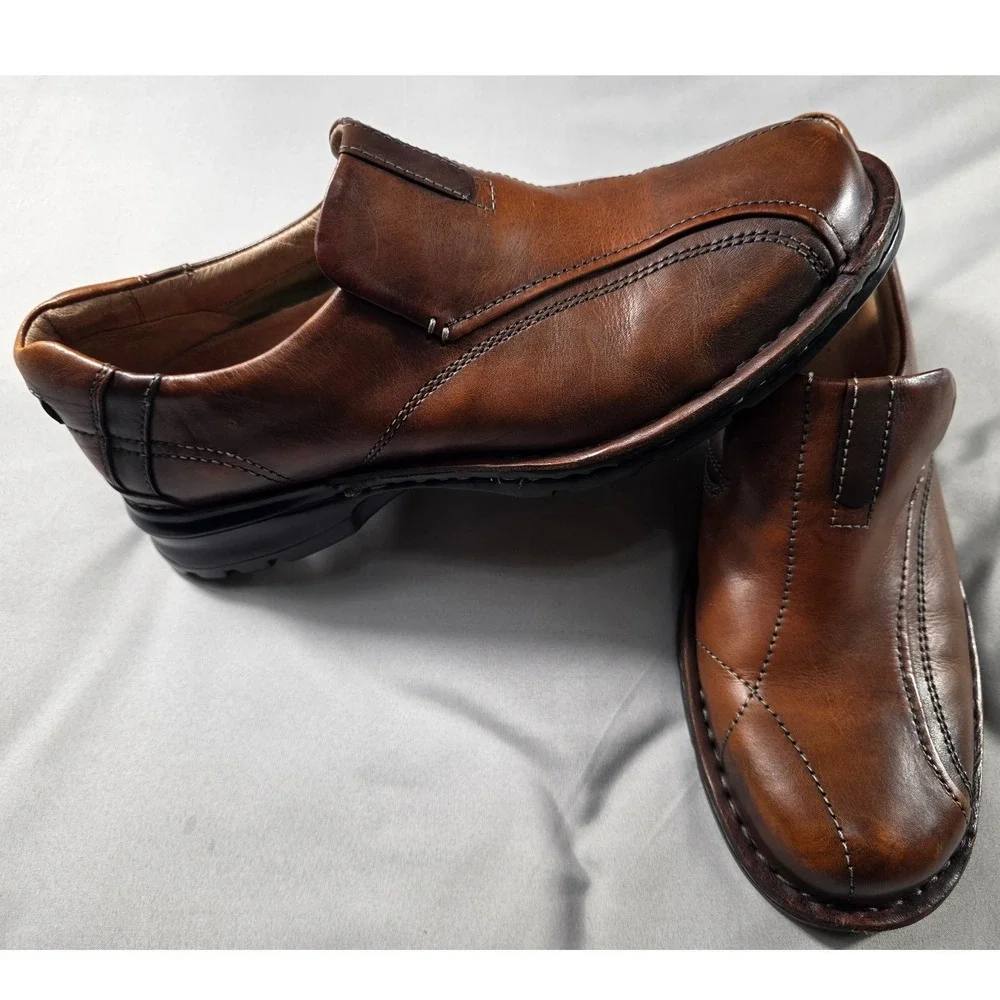 Clarks Escalade Slip On Loafers Mens 9.5M Brown Leather Shoes
